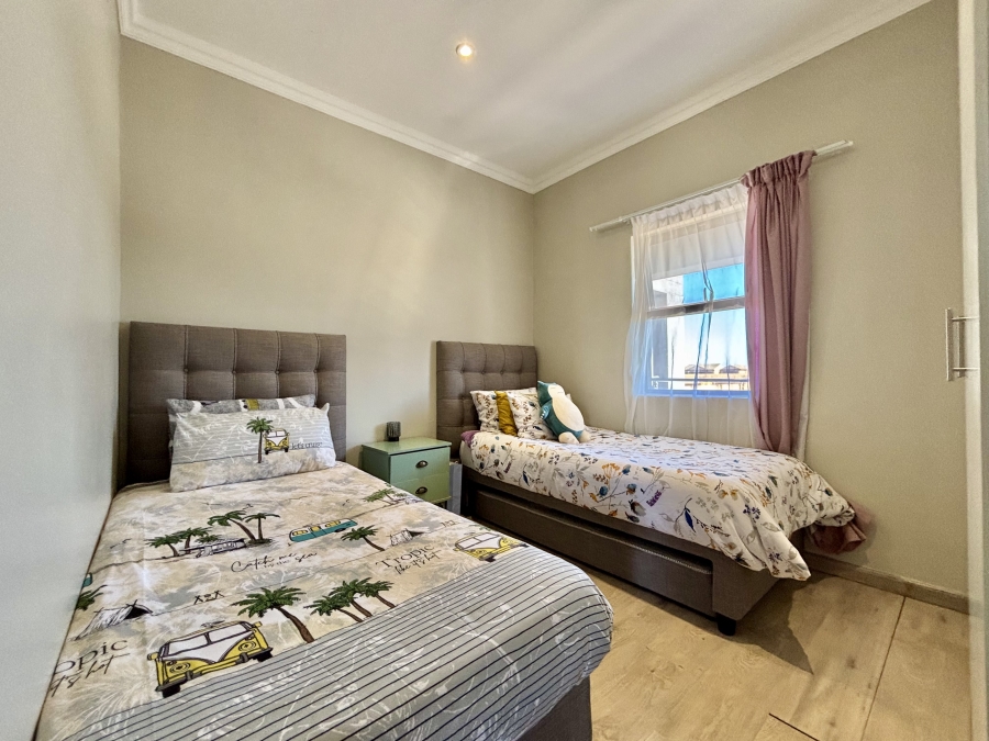 2 Bedroom Property for Sale in Parklands Western Cape